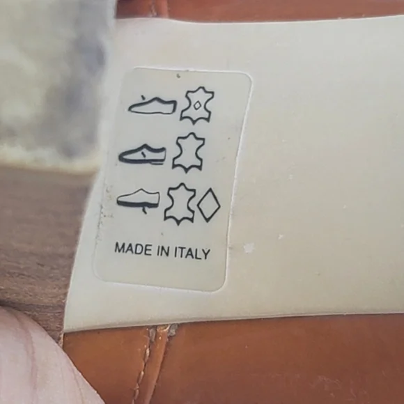 TODS PATENT LEATHER TAN ANKLE STRAP PUMPS ROUND TOE ITALIAN HEELS WOMEN'S SZ 35 - Picture 9 of 11